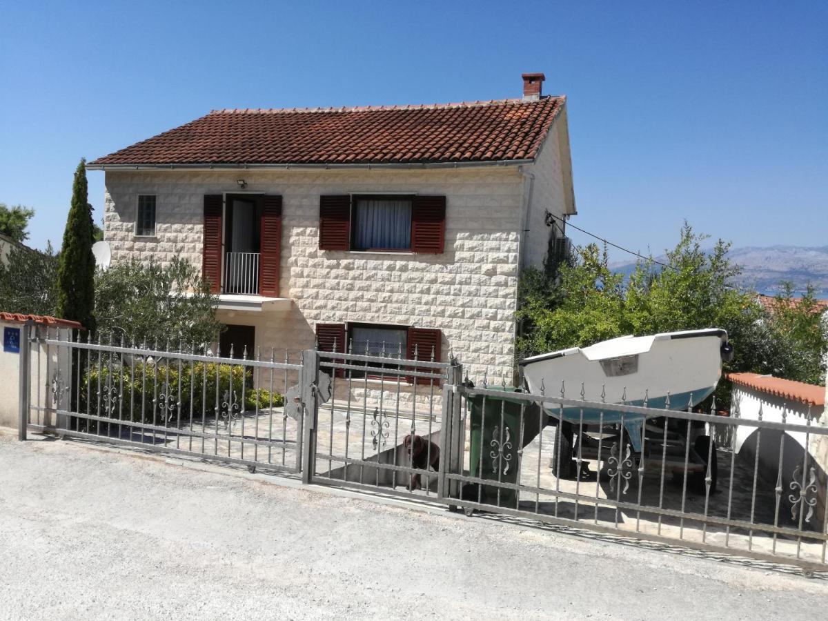 Vacation Villa Brac Сплитска Екстериор снимка